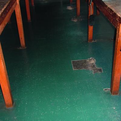 Floorflex vert avec colle bitumineuse, Suva
