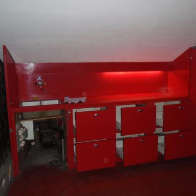 Photo Bar mit Leichtbauplatten