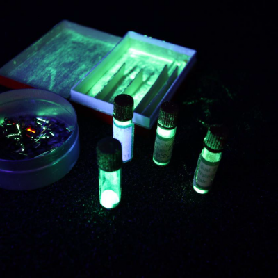 Radioaktive Farbe für Zifferblätter und Zeiger sowie Radium-Zeiger. Photo: G. Di Tommaso et al., BAG